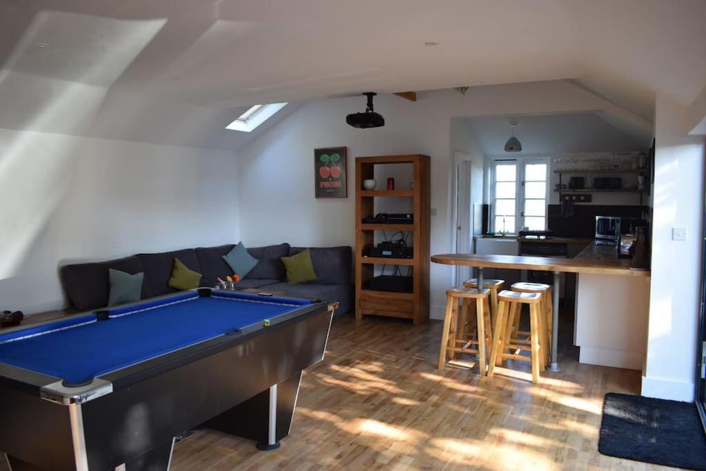 Crossing Retreat - Pool Table, Projector, Barn Villa Tunstead  ภายนอก รูปภาพ